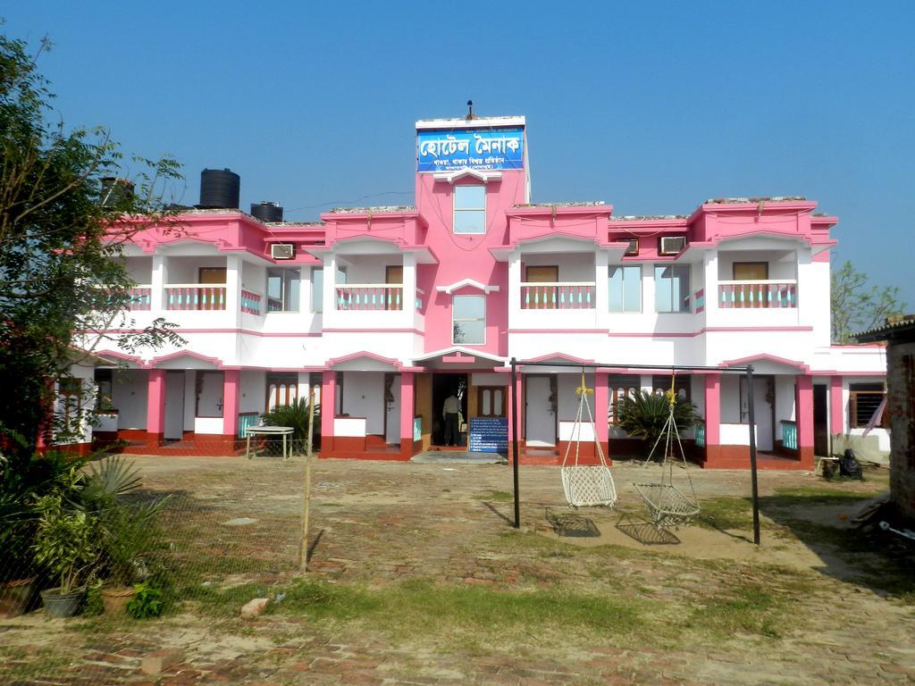 Hotel Mainak, 曼达莫尼 外观 照片