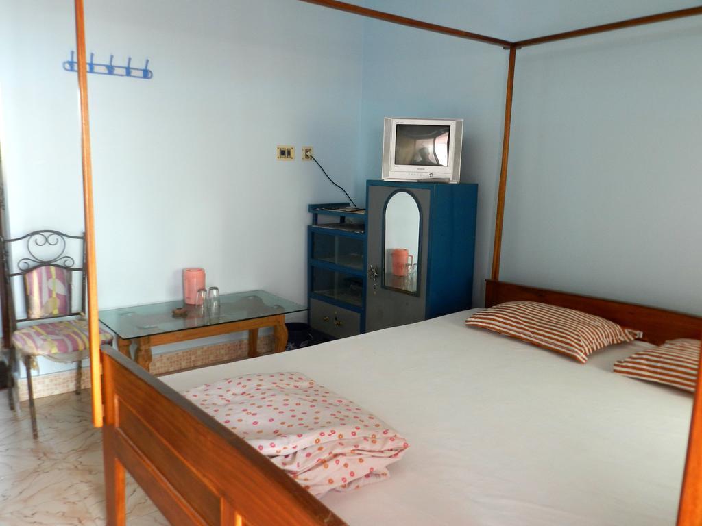 Hotel Mainak, 曼达莫尼 外观 照片